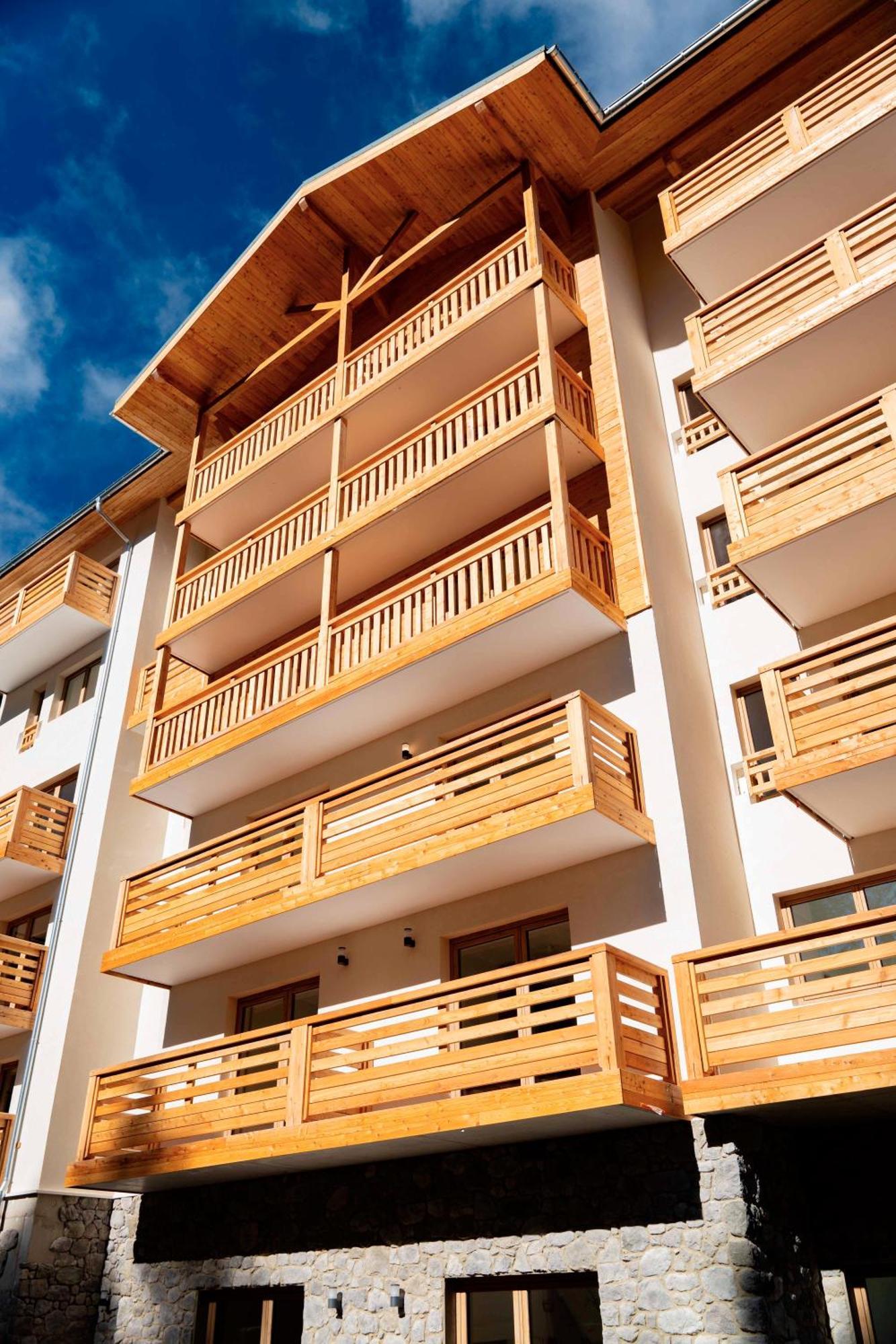 Residence Arya - Living Stone Vars  Buitenkant foto