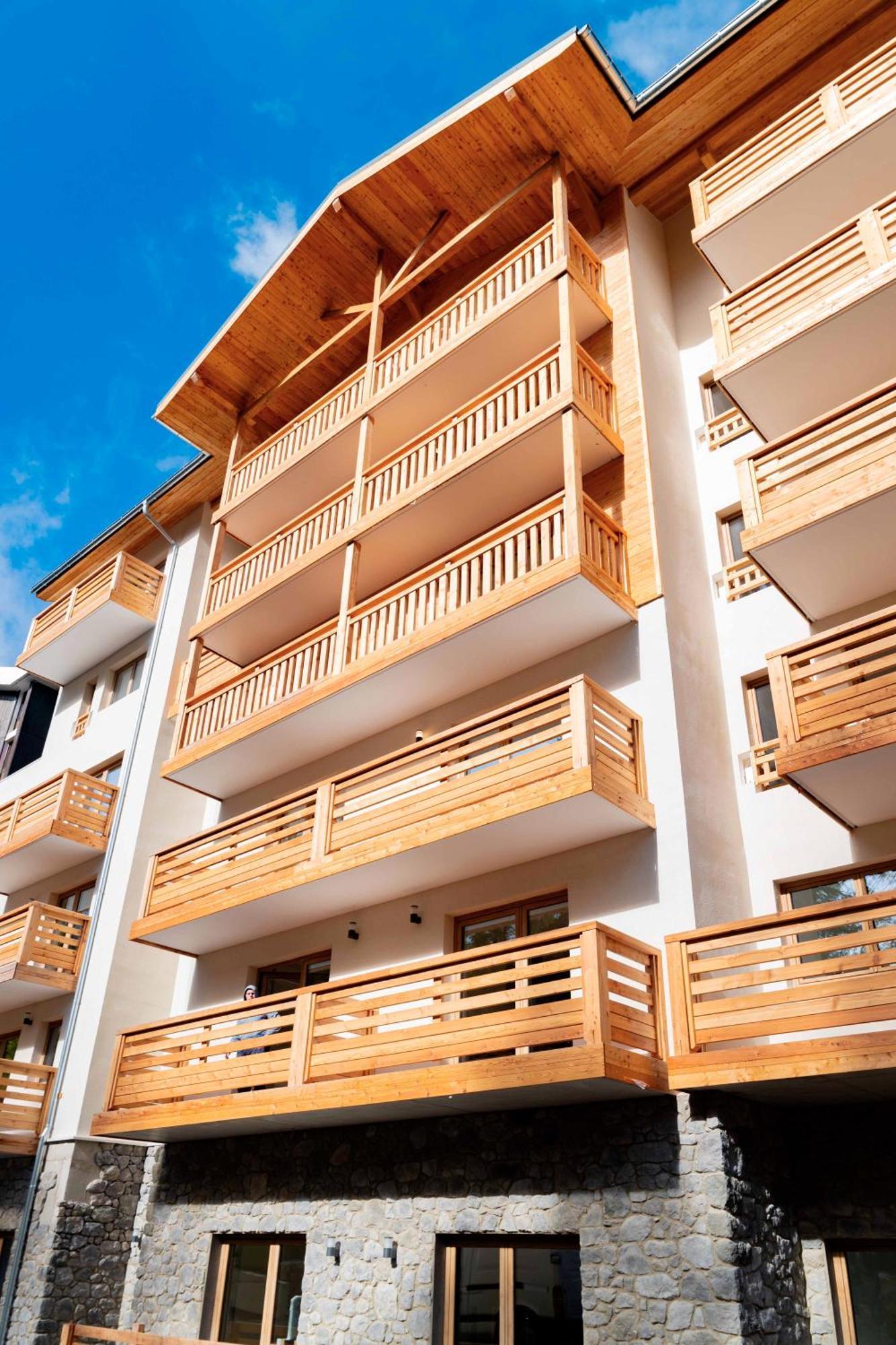 Residence Arya - Living Stone Vars  Buitenkant foto